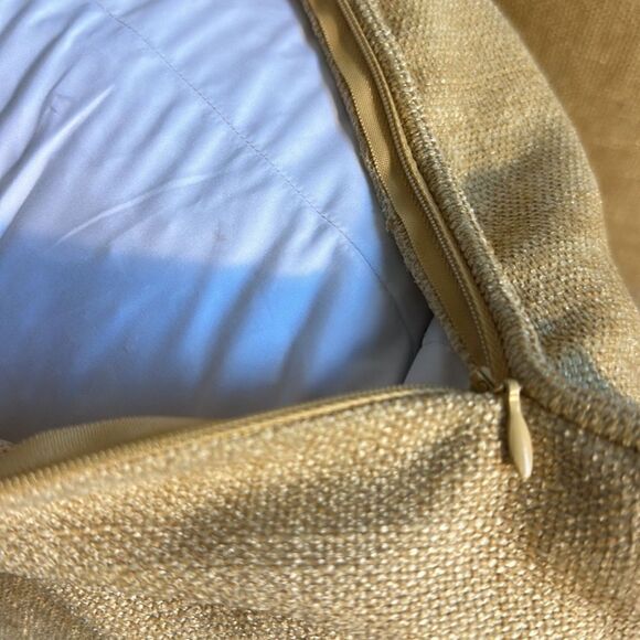 Millihome Butter Accent Pillow Decor Bundle (2) 20”x20 - Picture 6 of 6